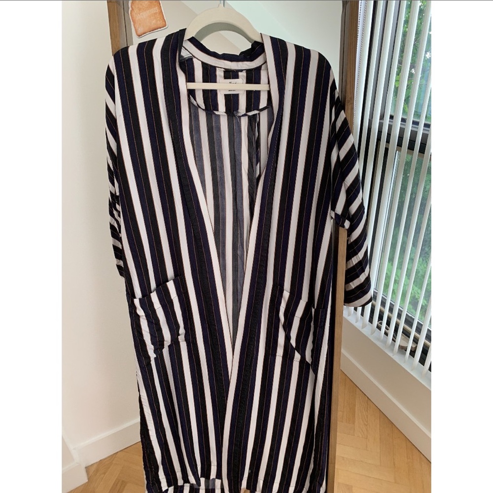 Wounded Aritzia kimono